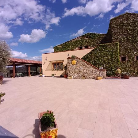 הוילה לסקארי Agriturismo Le Campanelle - Sicilia - Cefalu מראה חיצוני תמונה