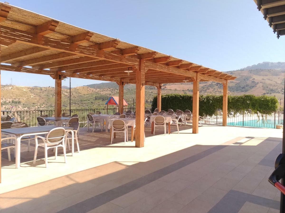 הוילה לסקארי Agriturismo Le Campanelle - Sicilia - Cefalu מראה חיצוני תמונה